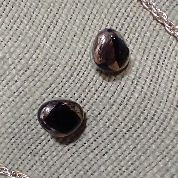 Elegant Black and Gold Chain Glass Necklace Pierced Post Earrings Jewelry Set - Picture 7 of 7